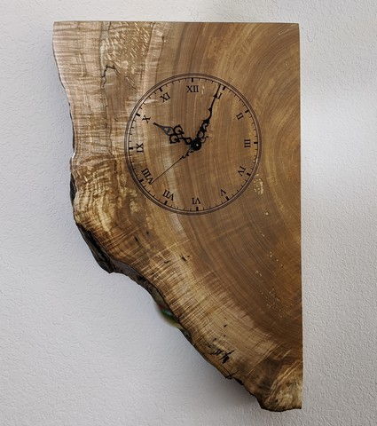 Click to view detail for BEN-9045 Peek A Boo Live Edge Clock $400
